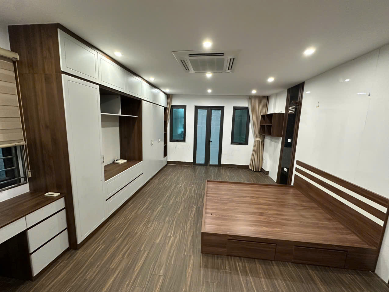 Cho thuê nhà ngõ 42 Thịnh Liệt KINH DOANH, VP, Ở 42m2, 6 tầng, 4 ngủ, vào ngay - Ảnh 2